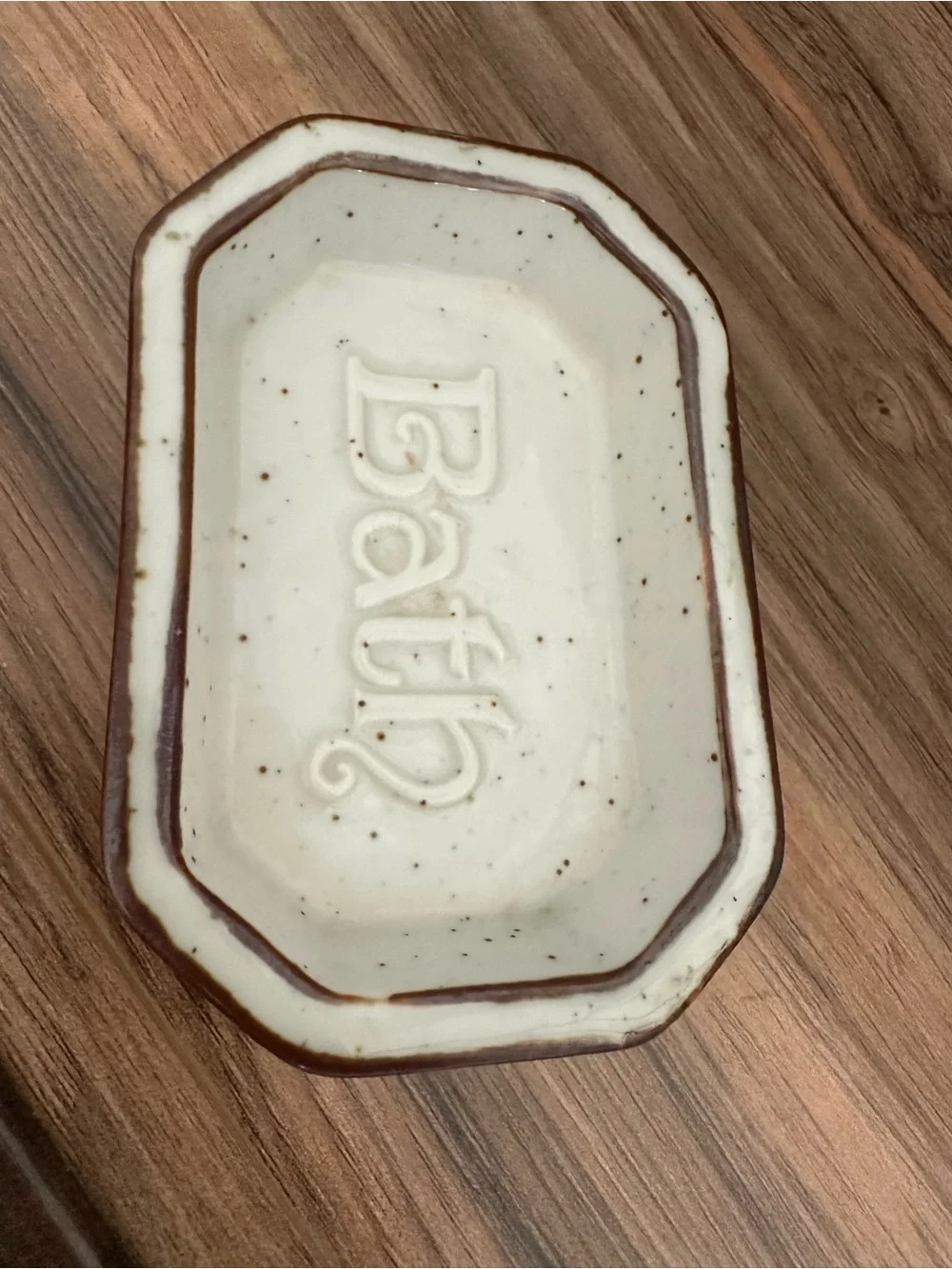 Village Vtg Ceramic Bath Soap Dish With Embossed Design Decorative Brown Trim